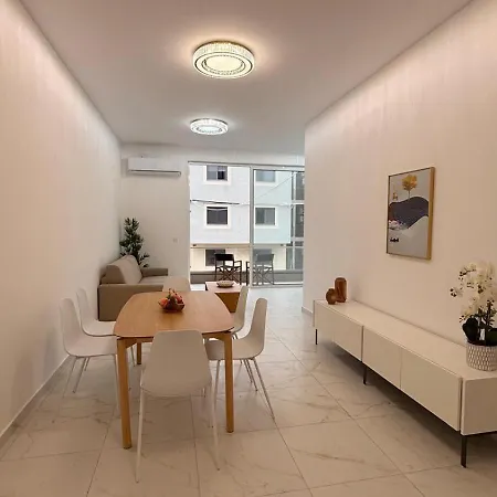 St Julians's Charm Apartament *