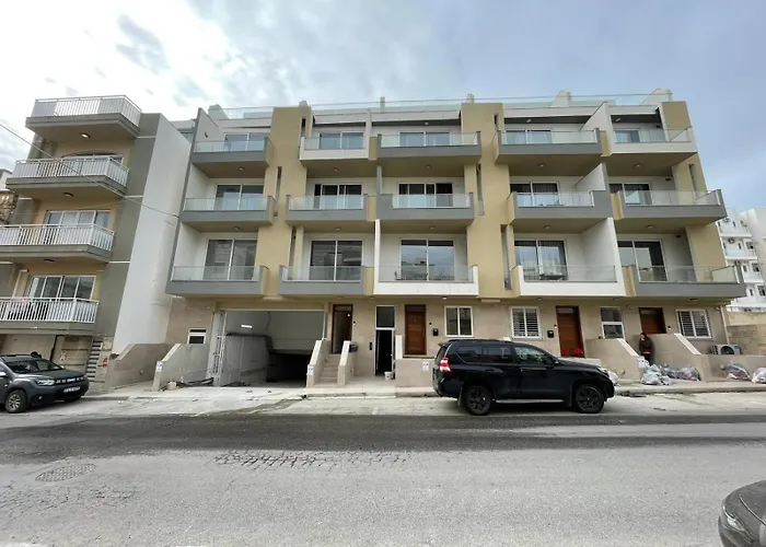 St Julians's Charm Is-Swieqi