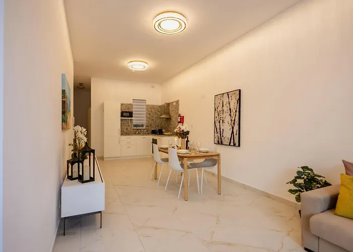 St Julians's Charm Apartment Is-Swieqi
